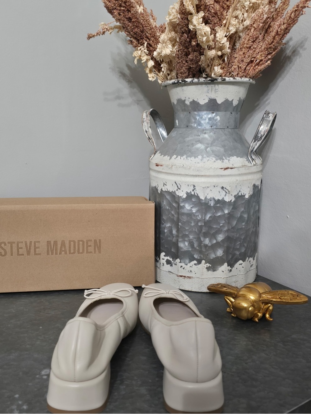 Steve Madden Priscilla Block Heel Ballet Flats - Bone Leather Size 6 NIB - Picture 3 of 6